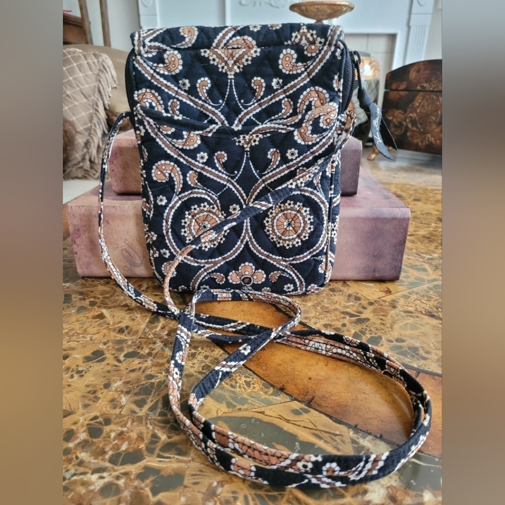 Vera Bradley Black and Gold Crossbody Bag - Picture 4 of 6